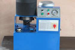 ماكينة كبس مواسير سقالة معدنية YONG-FENG F20P